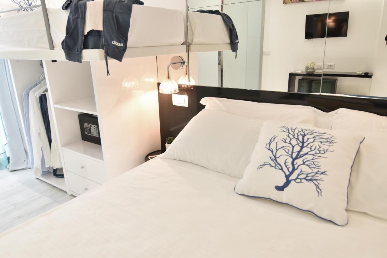 Hotel Nuovo Giardino Римини Экстерьер фото